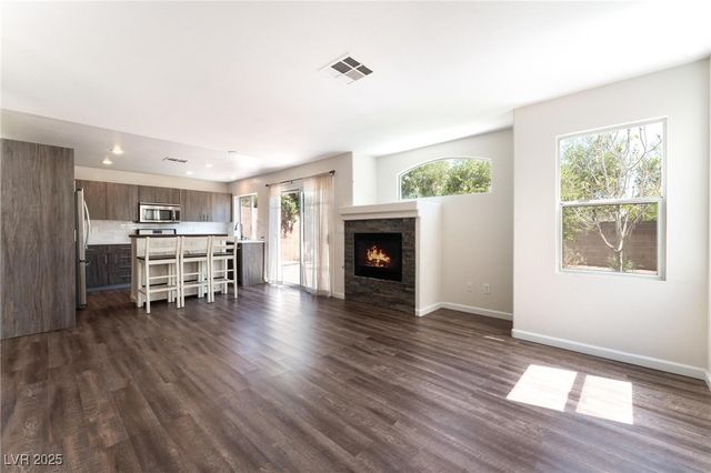 10436 Beachwalk Place, Las Vegas, NV 89144