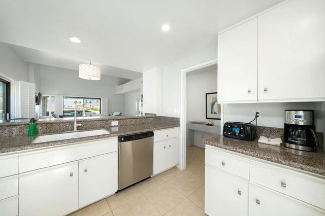 48624 Torrito Court, Palm Desert, CA 92260