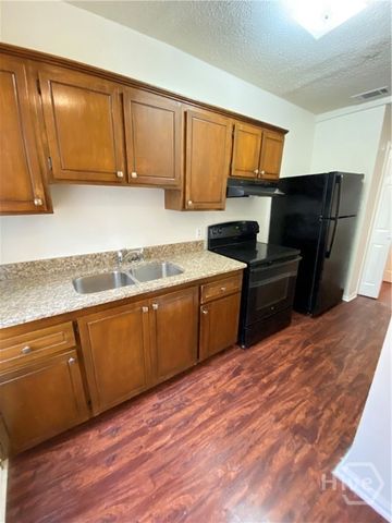 344 Price Street, Savannah, GA 31401