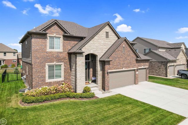 24487 Brookshire Drive, Macomb, MI 48042