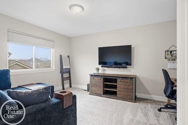 24487 Brookshire Drive, Macomb, MI 48042