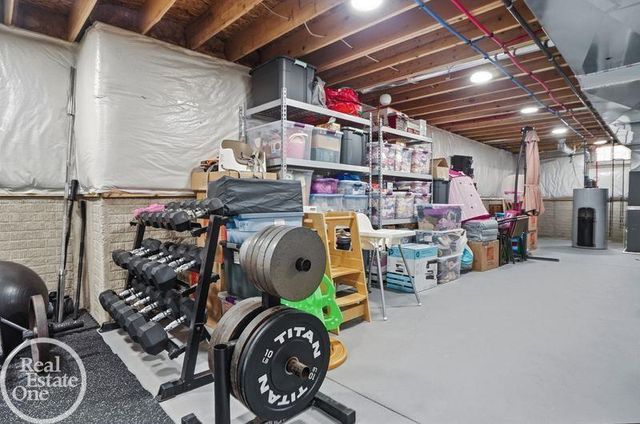 24487 Brookshire Drive, Macomb, MI 48042