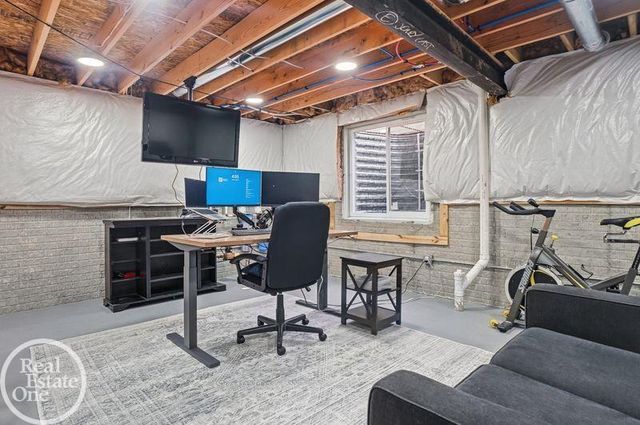 24487 Brookshire Drive, Macomb, MI 48042