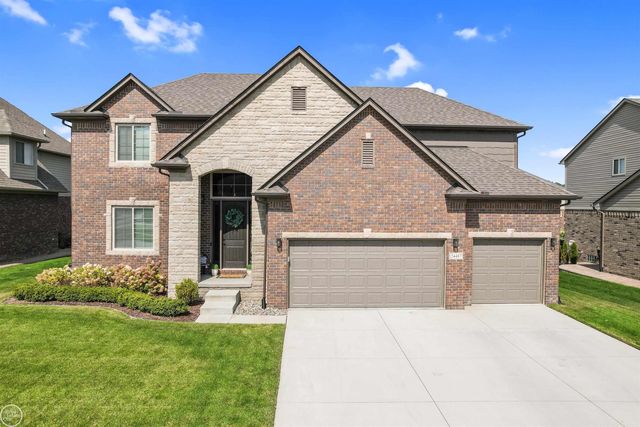 24487 Brookshire Drive, Macomb, MI 48042