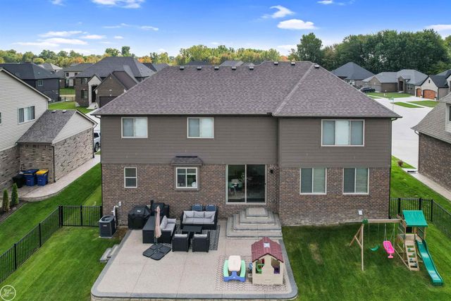 24487 Brookshire Drive, Macomb, MI 48042