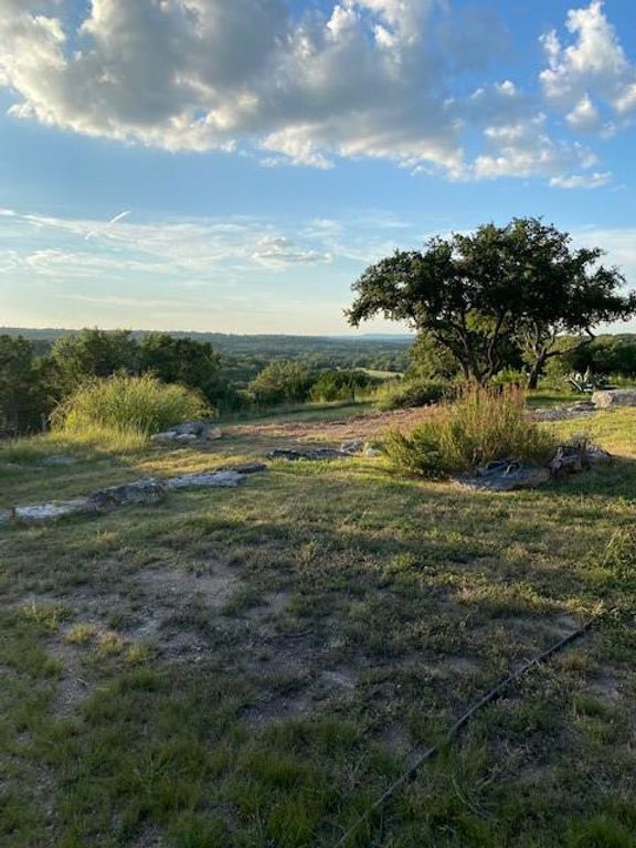 311 Vista West Ranch RD, Dripping Springs, TX 78620