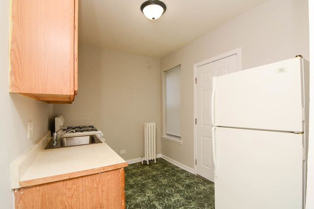 5736 N Winthrop Avenue 314, Chicago, IL 60660