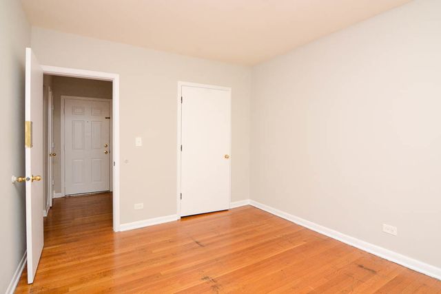 5736 N Winthrop Avenue 314, Chicago, IL 60660
