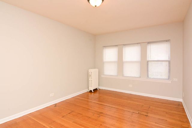 5736 N Winthrop Avenue 314, Chicago, IL 60660
