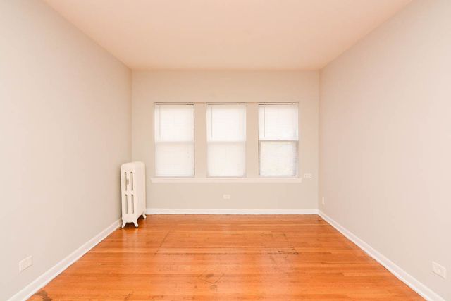 5736 N Winthrop Avenue 314, Chicago, IL 60660