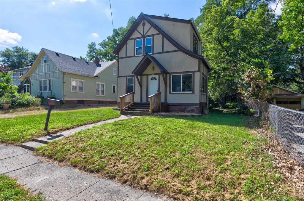 105 E Washington Avenue, Des Moines, IA 50316