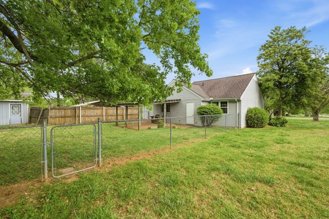 105 Benefield Dr, Smyrna, TN 37167