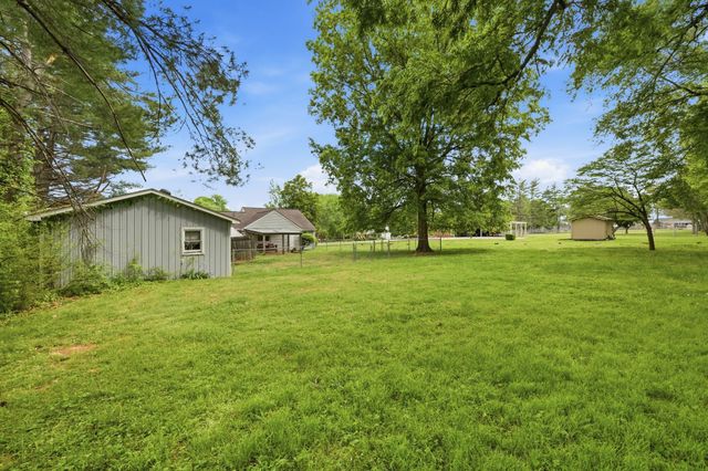 105 Benefield Dr, Smyrna, TN 37167