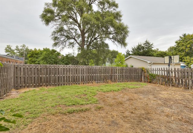128 Hartford Avenue, Des Moines, IA 50315