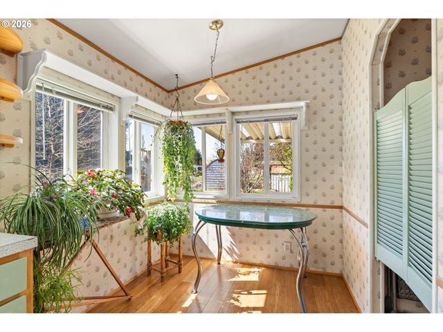 1196 37TH St, Springfield, OR 97478