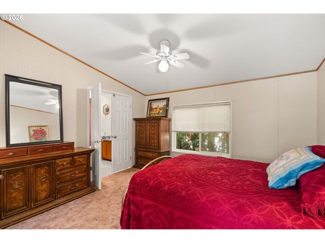 1196 37TH St, Springfield, OR 97478