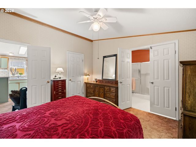 1196 37TH St, Springfield, OR 97478