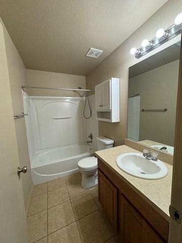 3629 Vanguard Drive, Yukon, OK 73099