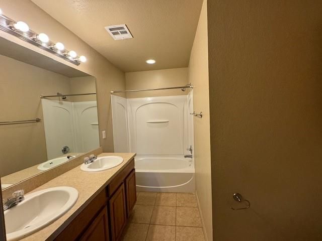 3629 Vanguard Drive, Yukon, OK 73099