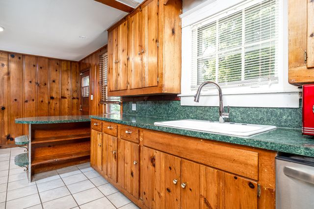 2208A Riverside Dr, Nashville, TN 37216