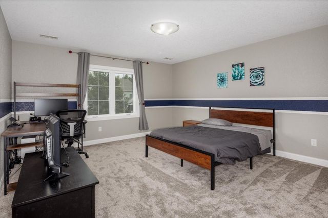 1406 S Sugar Creek Court, West Des Moines, IA 50266