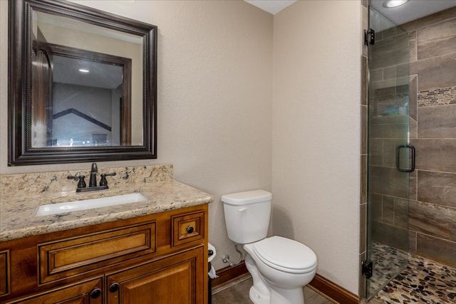 1406 S Sugar Creek Court, West Des Moines, IA 50266