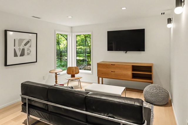 74 BROOKVILLE HOLLOW RD, Stockton, NJ 08559