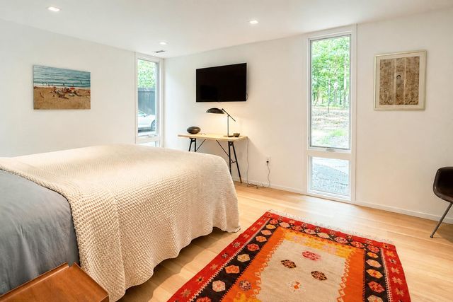 74 BROOKVILLE HOLLOW RD, Stockton, NJ 08559