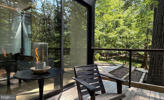 74 BROOKVILLE HOLLOW RD, Stockton, NJ 08559