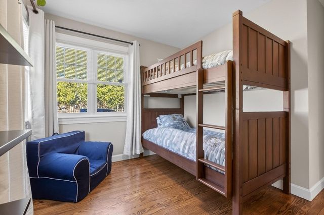 21 Huntington Ave, Methuen, MA 01844