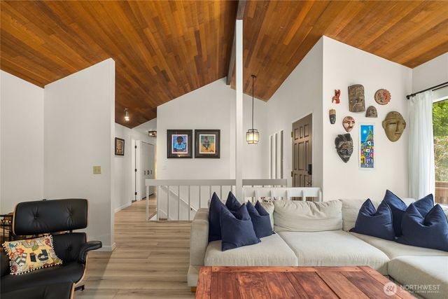 14642 NE 174th Street, Woodinville, WA 98072