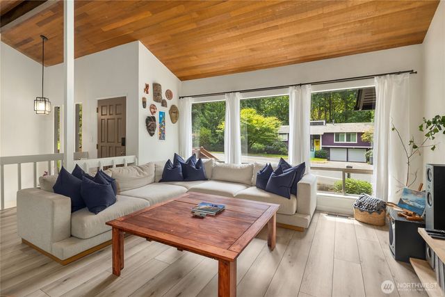 14642 NE 174th Street, Woodinville, WA 98072