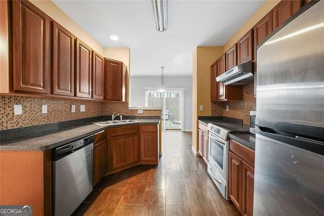 1108 Treymont Lane, Lawrenceville, GA 30045