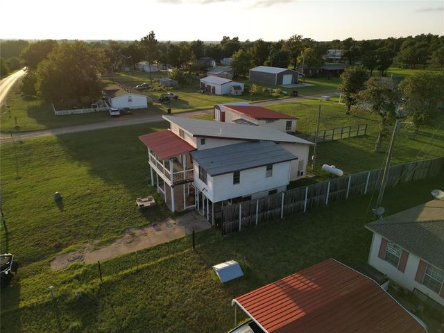 612 Easy Street, Fort Cobb, OK 73038