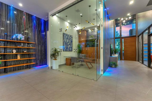 2401 NE 13th Street, Fort Lauderdale, FL 33304