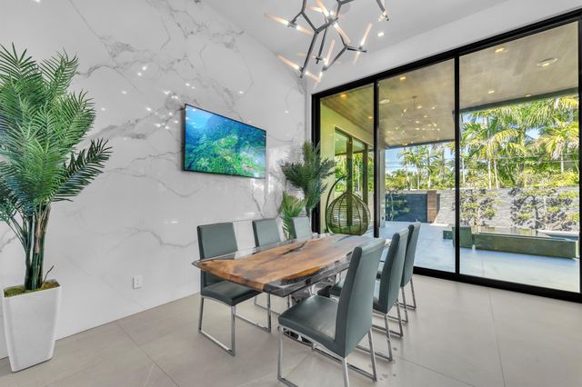 2401 NE 13th Street, Fort Lauderdale, FL 33304