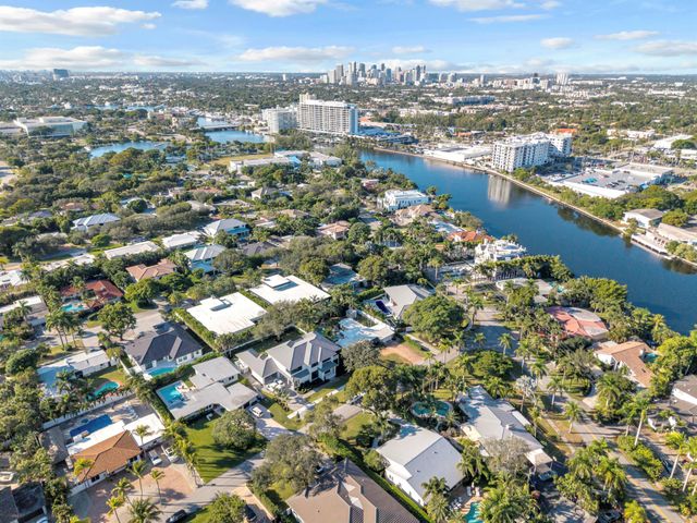 2401 NE 13th Street, Fort Lauderdale, FL 33304