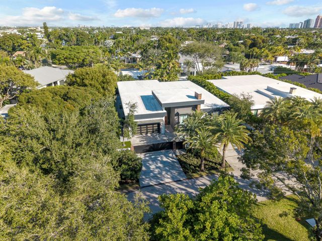 2401 NE 13th Street, Fort Lauderdale, FL 33304