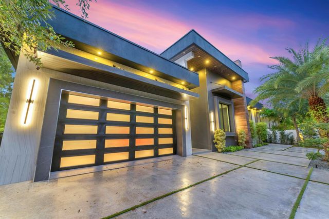 2401 NE 13th Street, Fort Lauderdale, FL 33304