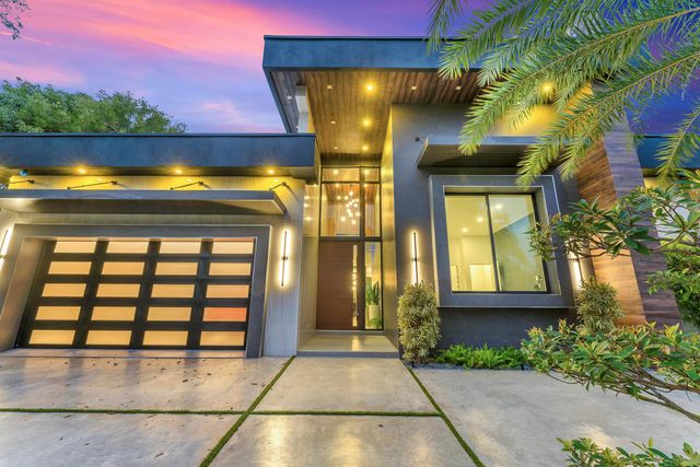 2401 NE 13th Street, Fort Lauderdale, FL 33304