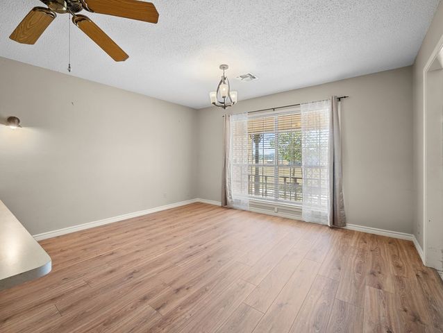 126 Boardwalk Dr, Center Point, TX 78010