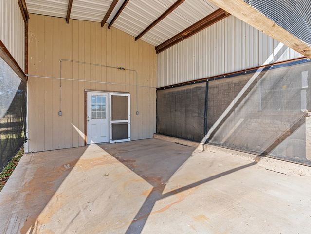 126 Boardwalk Dr, Center Point, TX 78010