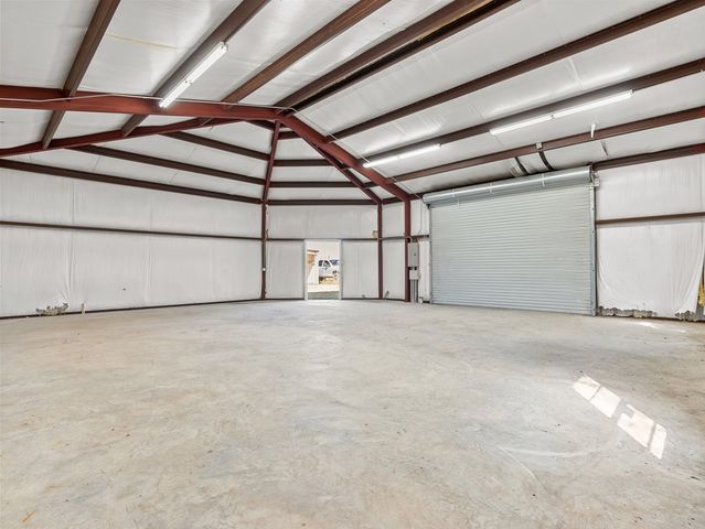 126 Boardwalk Dr, Center Point, TX 78010