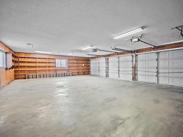 126 Boardwalk Dr, Center Point, TX 78010