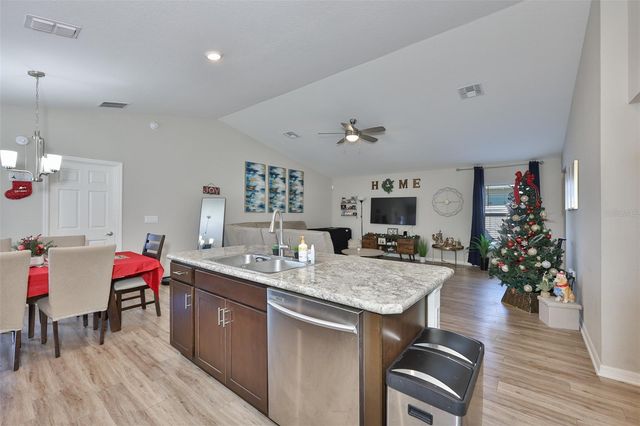 252 CASCARA LANE, Auburndale, FL 33823