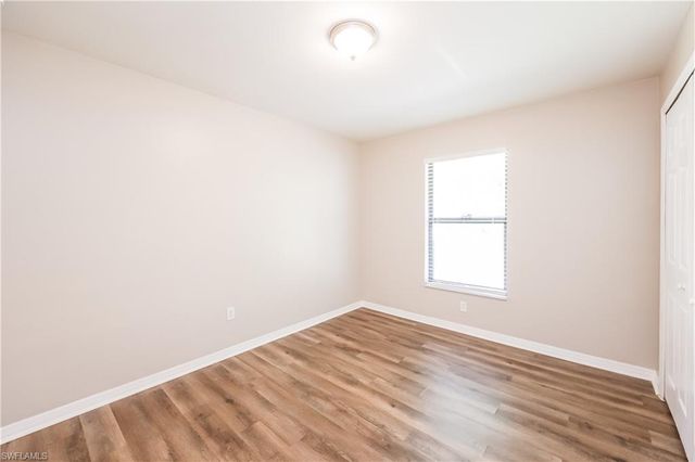 720 SW 8th TER, Cape Coral, FL 33991