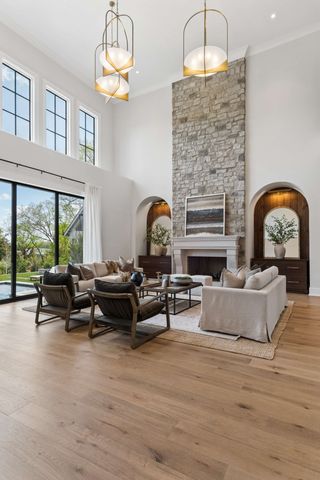 1114 Tyne Blvd, Nashville, TN 37220