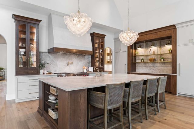 1114 Tyne Blvd, Nashville, TN 37220