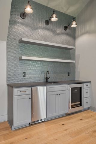 1114 Tyne Blvd, Nashville, TN 37220