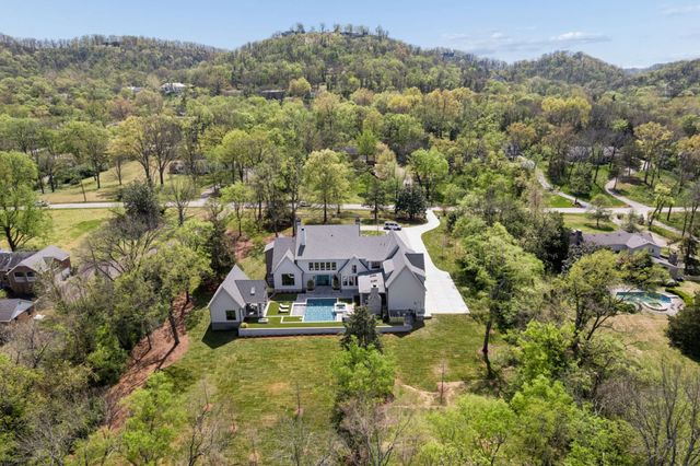 1114 Tyne Blvd, Nashville, TN 37220